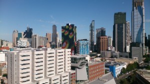 Im QS Best Student Cities 2016 Ranking liegt Melbourne, hinter Paris, auf dem 2. Platz. (Blick aus dem 10. Stock der Melbourne Law School auf die Innenstadt).