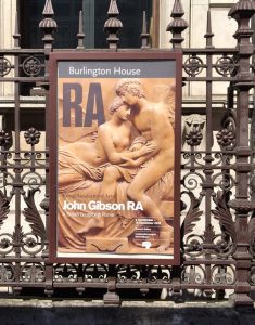 Poster zur Ausstellung über John Gibson (© Anna Sophie Frasca-Rath)
